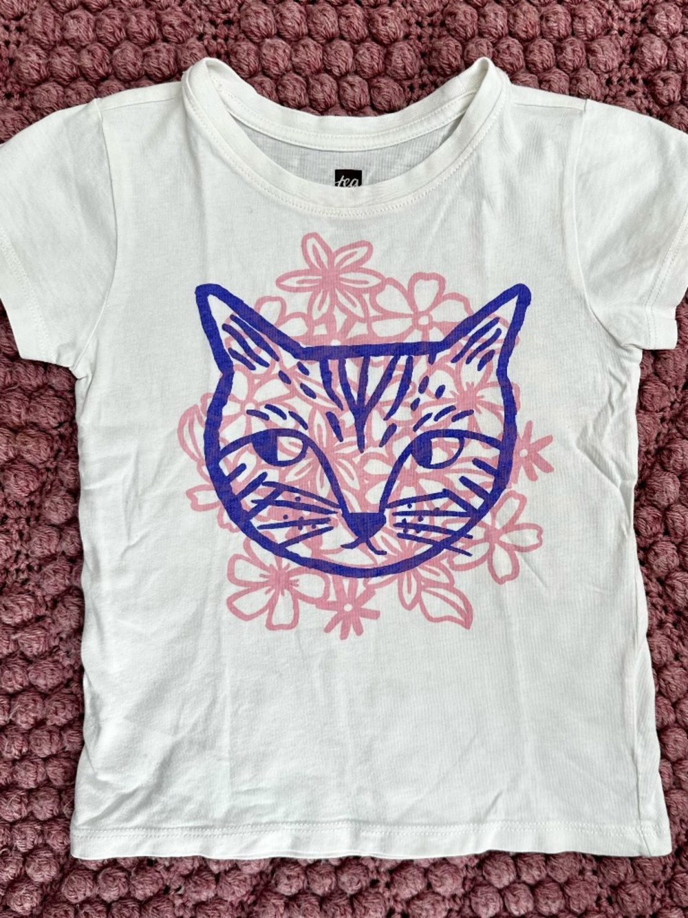 Tea Cat T-shirt Size 4